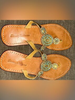 Tommy Bahama Turquoise Beaded Rhinestone Thong Sandal | Gold | Size 7 | Resort 🌊